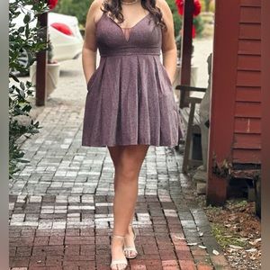 Mini formal dress size 16w with pockets